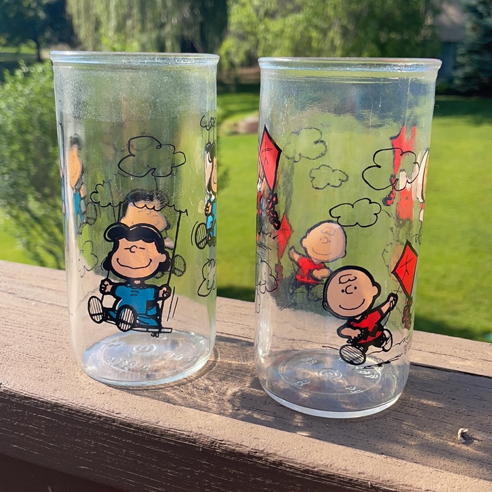 Pair of Charlie Brown and Lucy Peanuts Drinkware Glasses - Picture 4 of 10